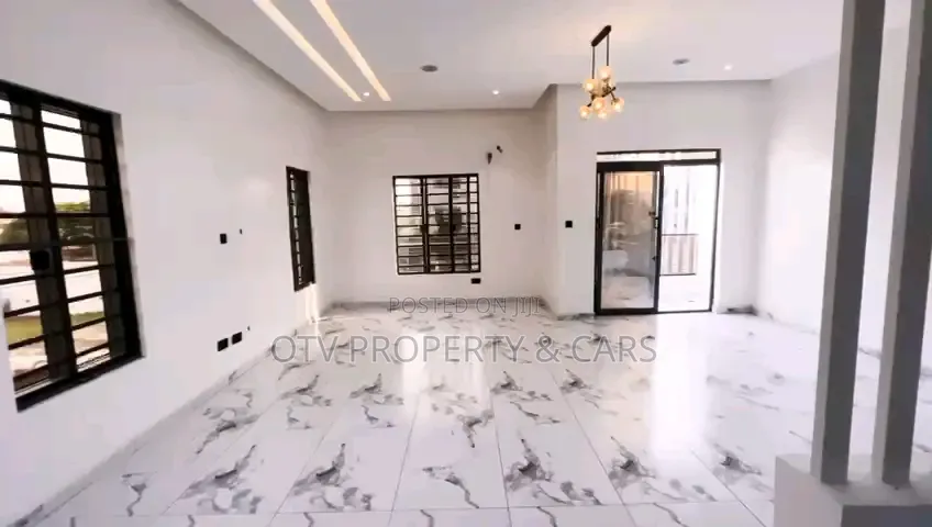4bdrm Townhouse/Terrace in Lekki Phase 1 for sale