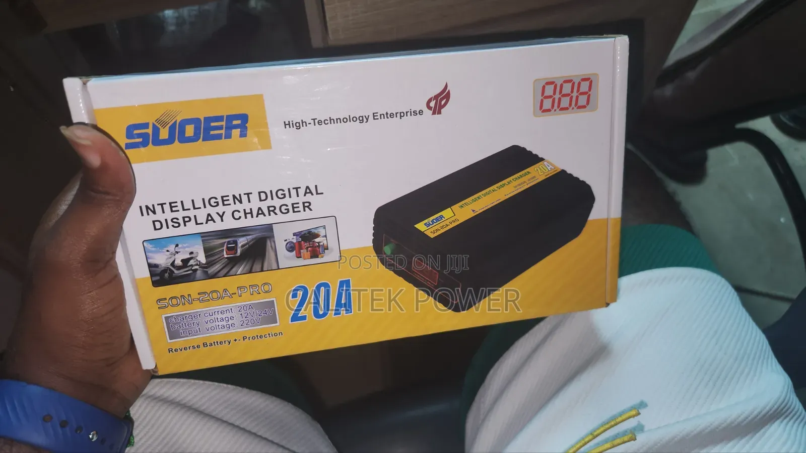 20 Amps 12/24Volts Charger Suoer
