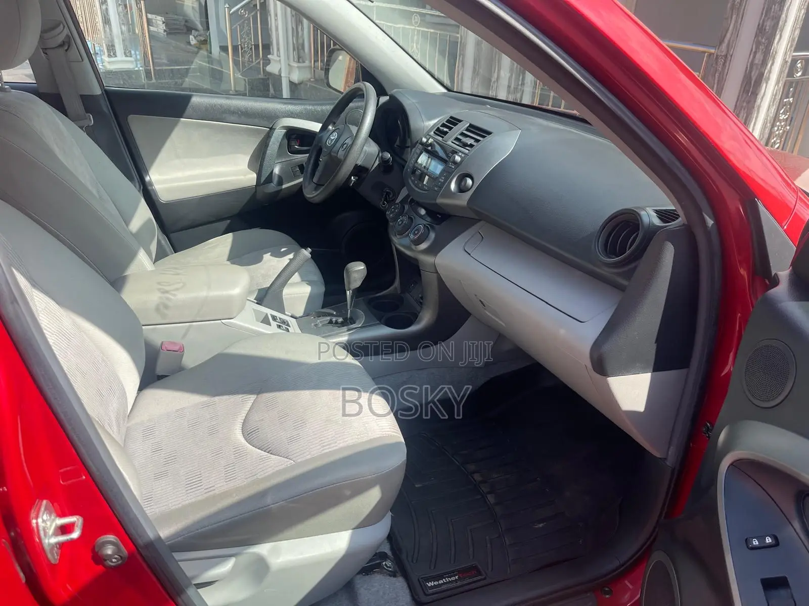 Toyota RAV4 2010 Red