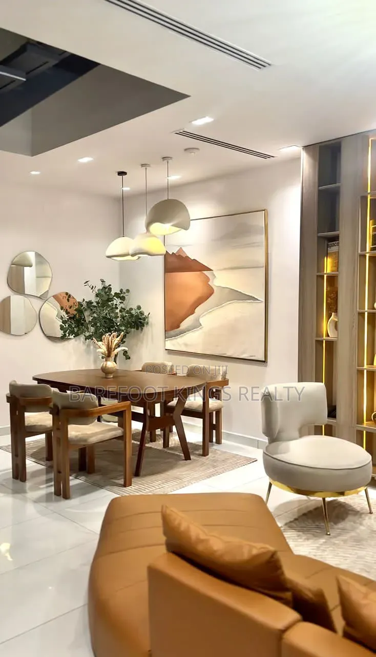 Luxury 2 BEDROOM Apartment
