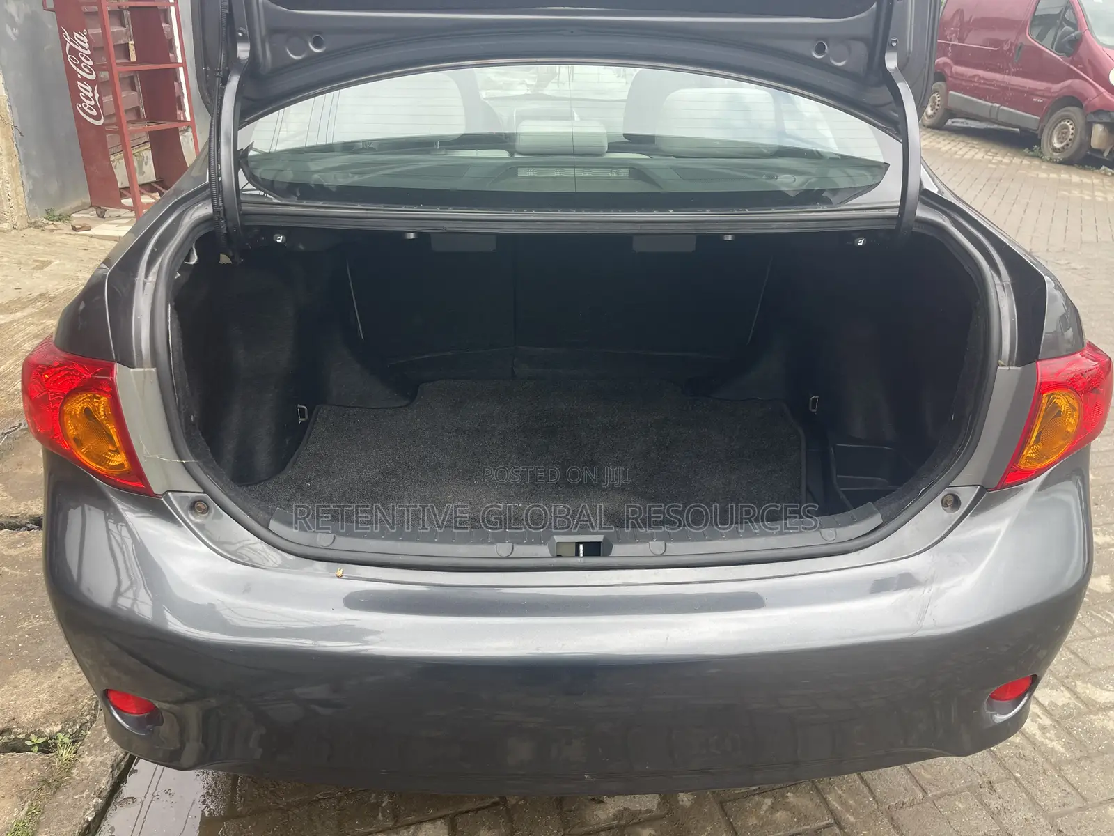 Toyota Corolla LE 4dr Sedan (1.8L 4 cyl 4A) 2009 Gray