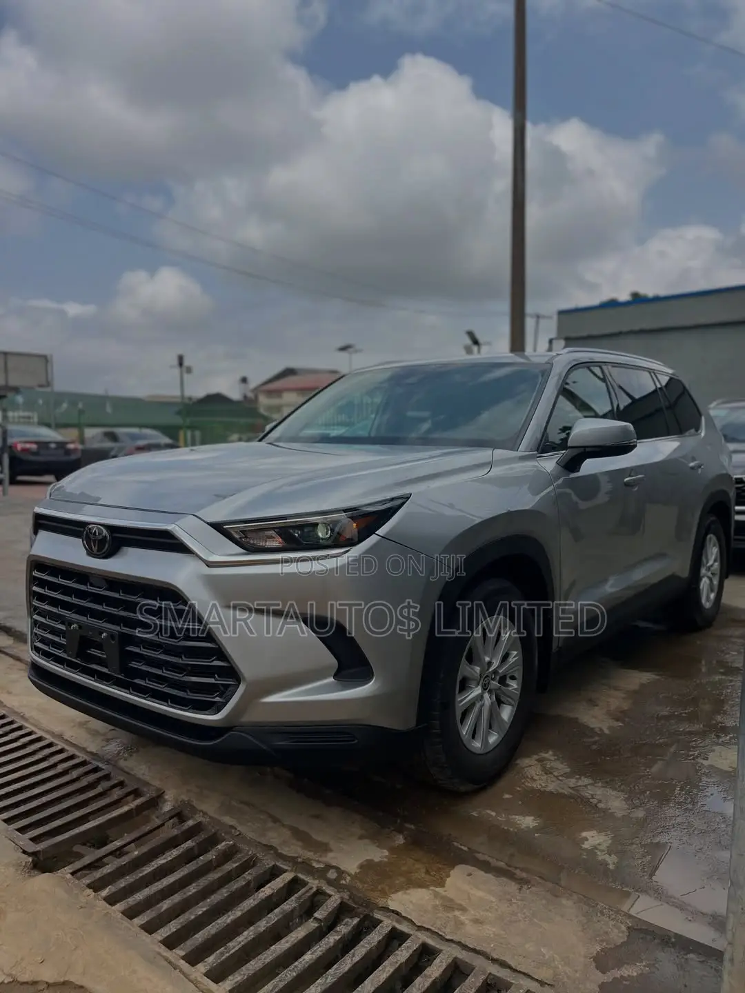 Toyota Grand Highlander XLE AWD 2024 Silver