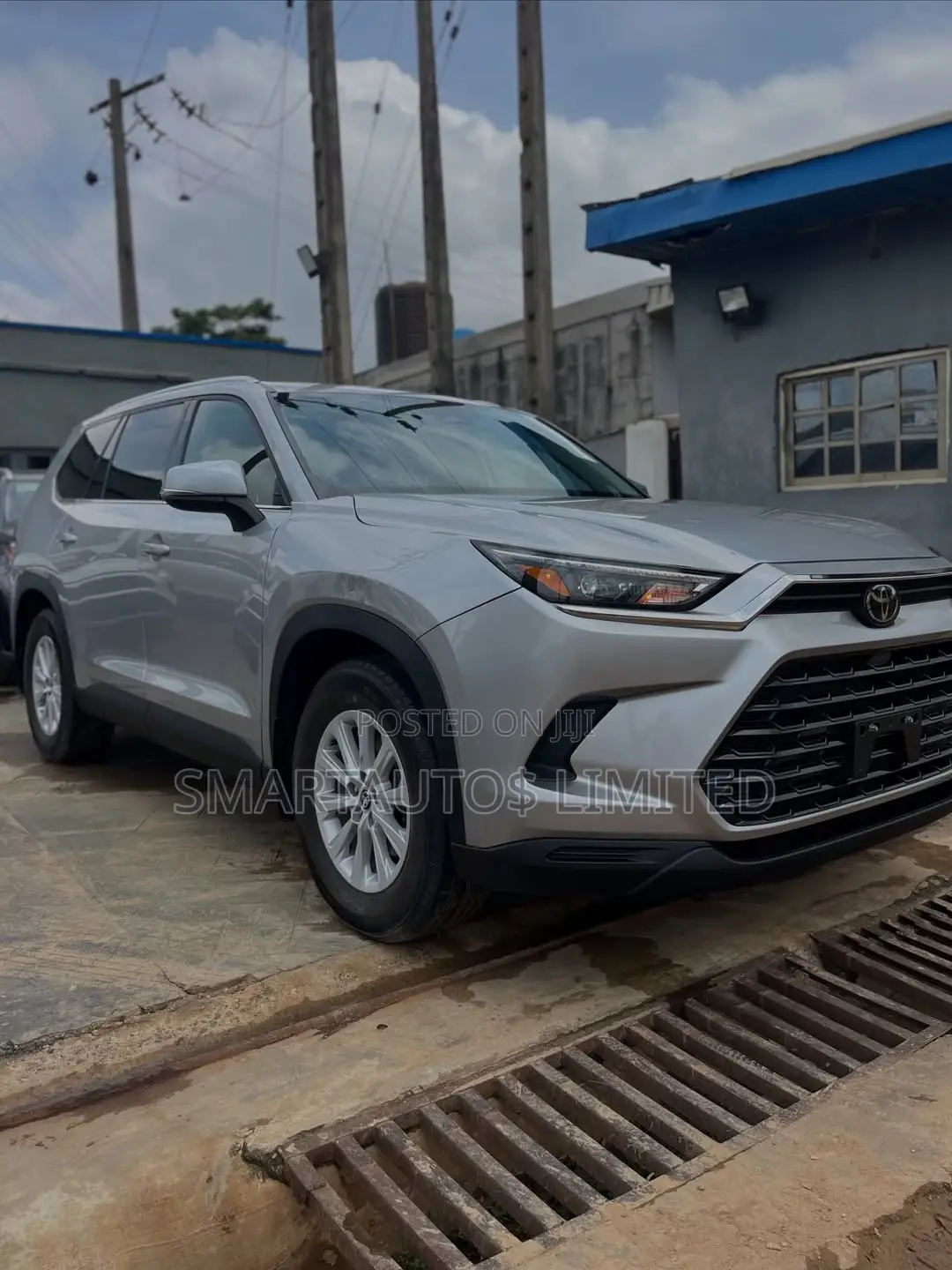 Toyota Grand Highlander XLE AWD 2024 Silver
