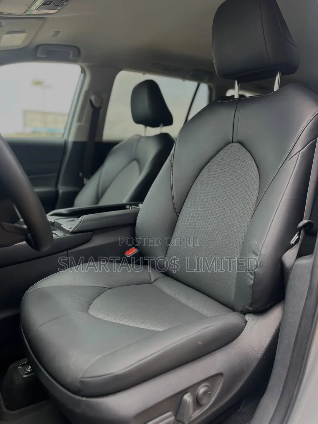 Toyota Grand Highlander XLE AWD 2024 Silver