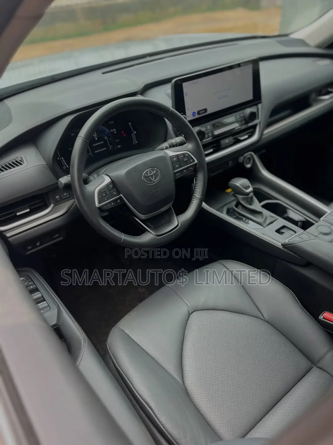Toyota Grand Highlander XLE AWD 2024 Silver
