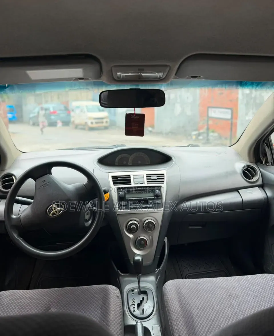 Toyota Yaris 2008 Silver