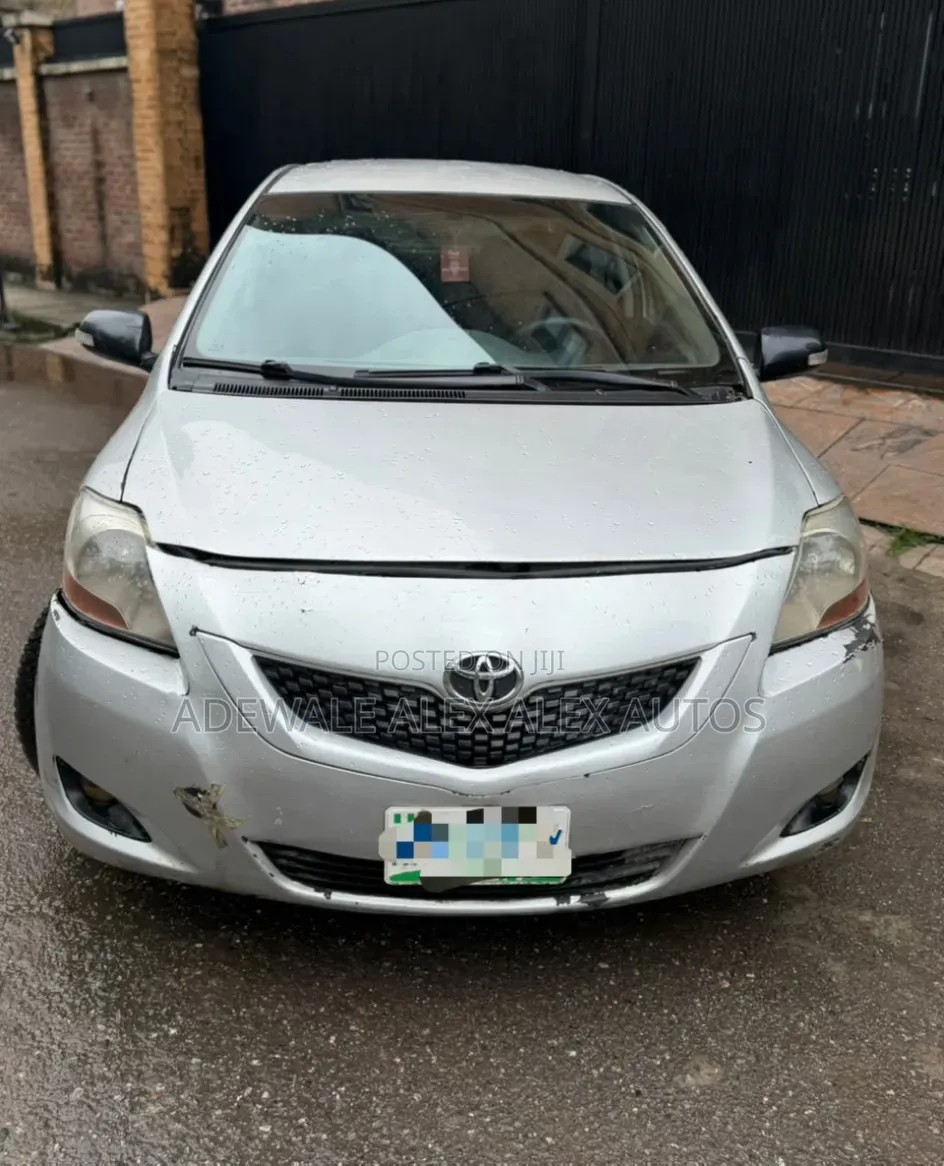 Toyota Yaris 2008 Silver