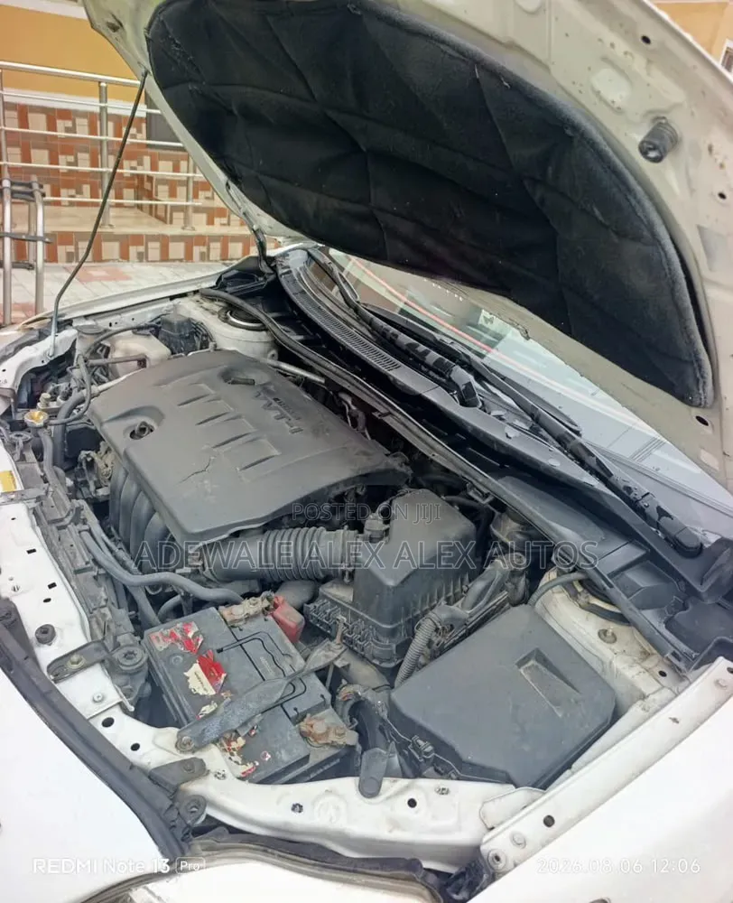 Toyota Corolla 2010 White