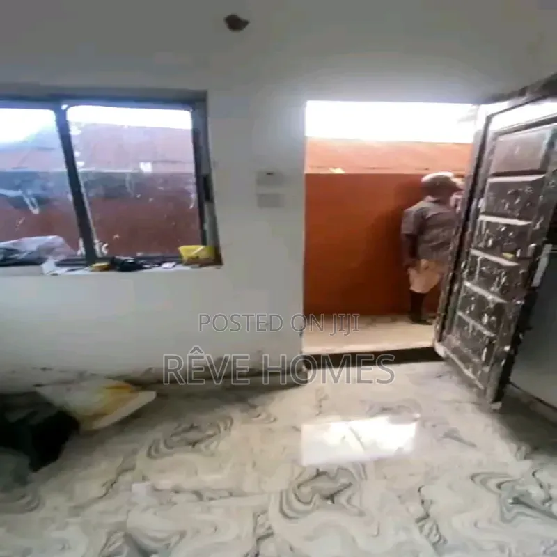 Studio Apartment in Shomolu / Shomolu for rent