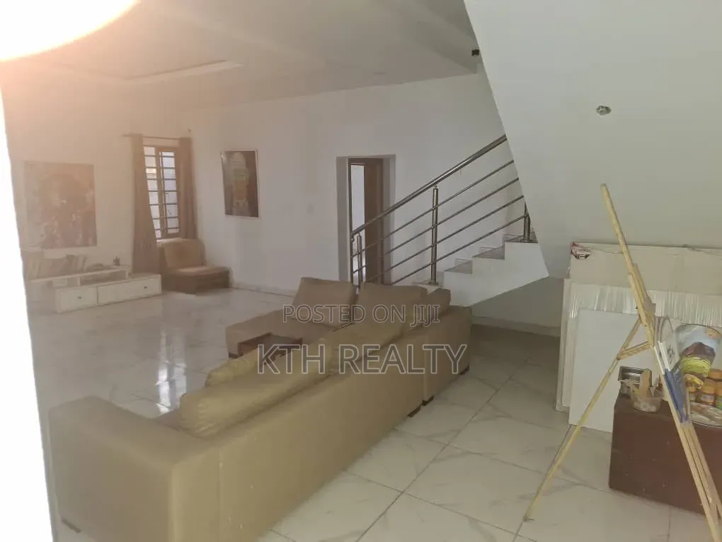 4bdrm Duplex in Atlantic Nominee, Off Lekki-Epe Expressway for sale