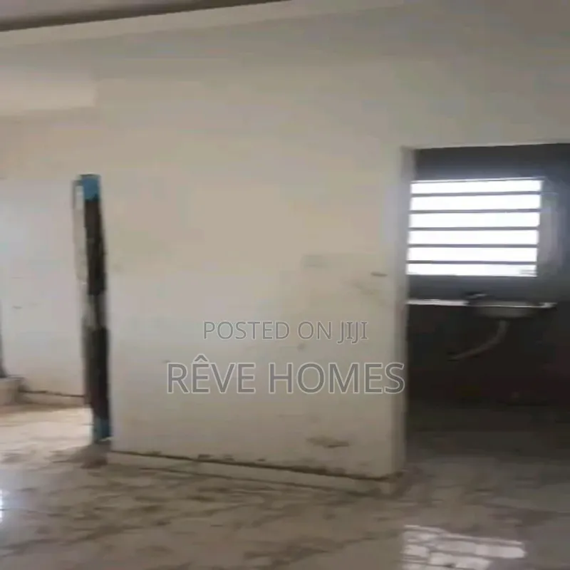 Mini Flat in Adekunle for rent