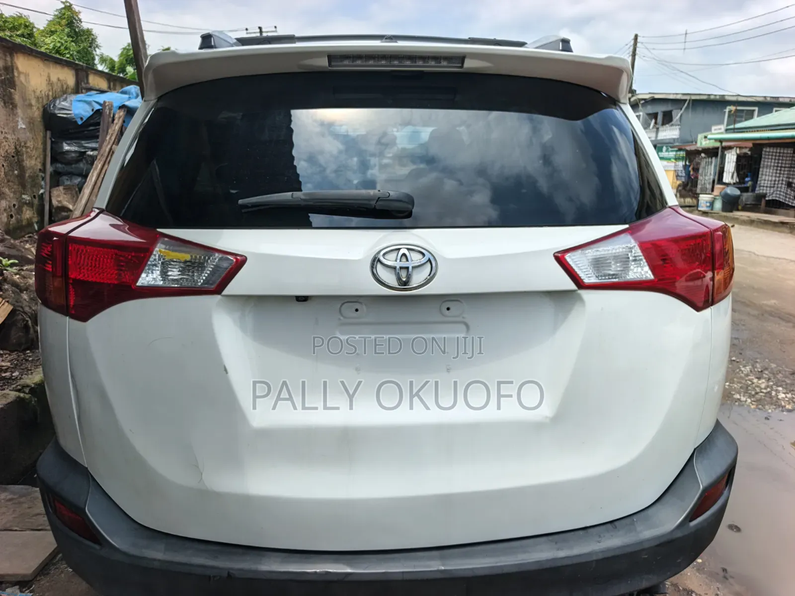 Toyota RAV4 Limited 4dr SUV (2.5L 4cyl 6A) 2015 White