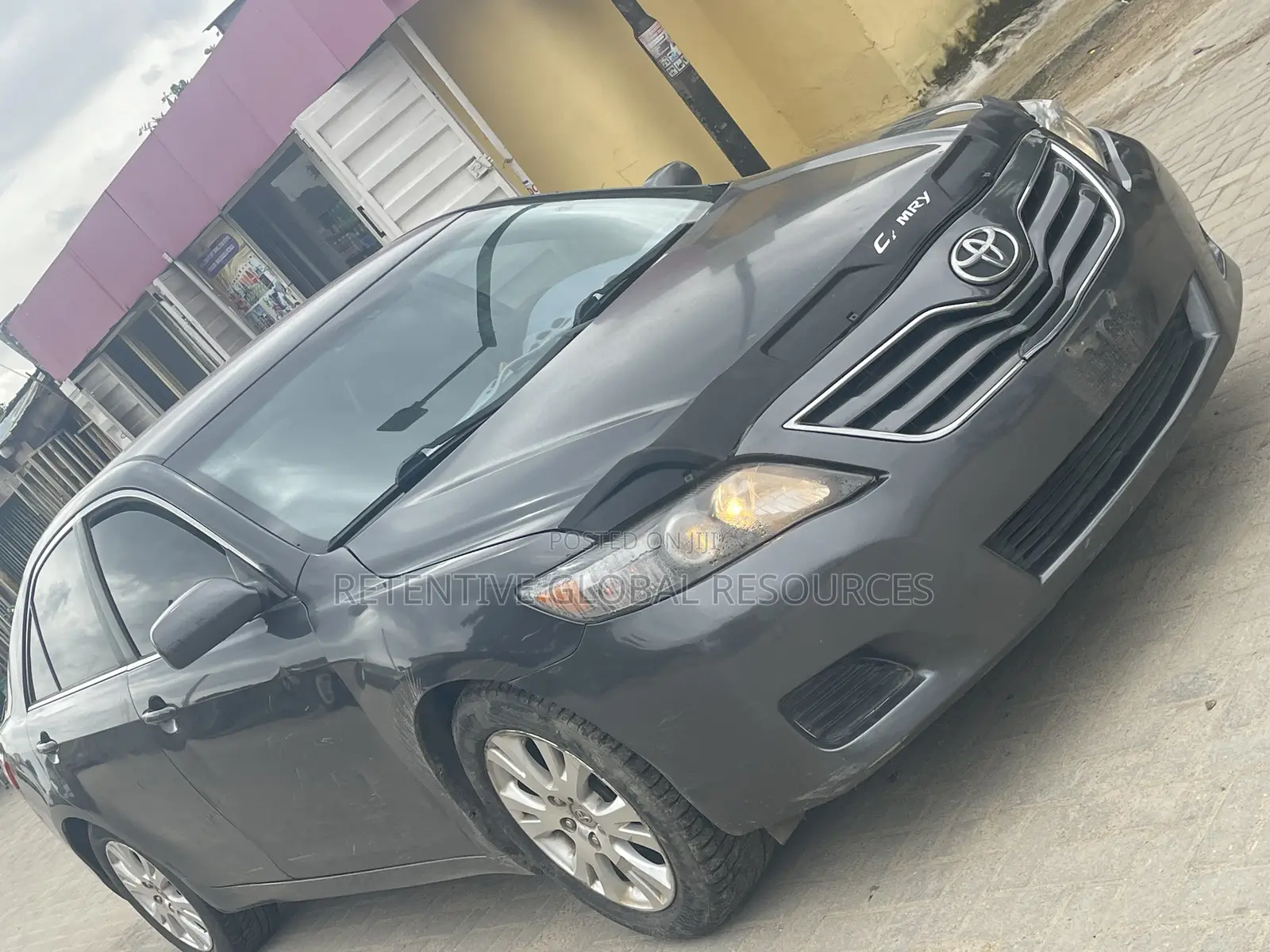 Toyota Camry LE 4dr Sedan (2.5L 4cyl 6A) 2011 Gray