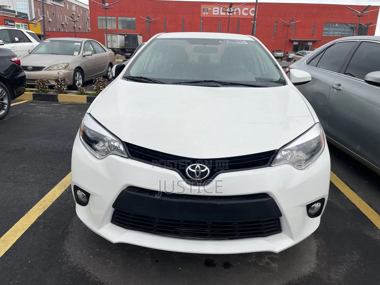 Toyota Corolla LE Eco 4dr Sedan (1.8L 4cyl CVT) 2014 White
