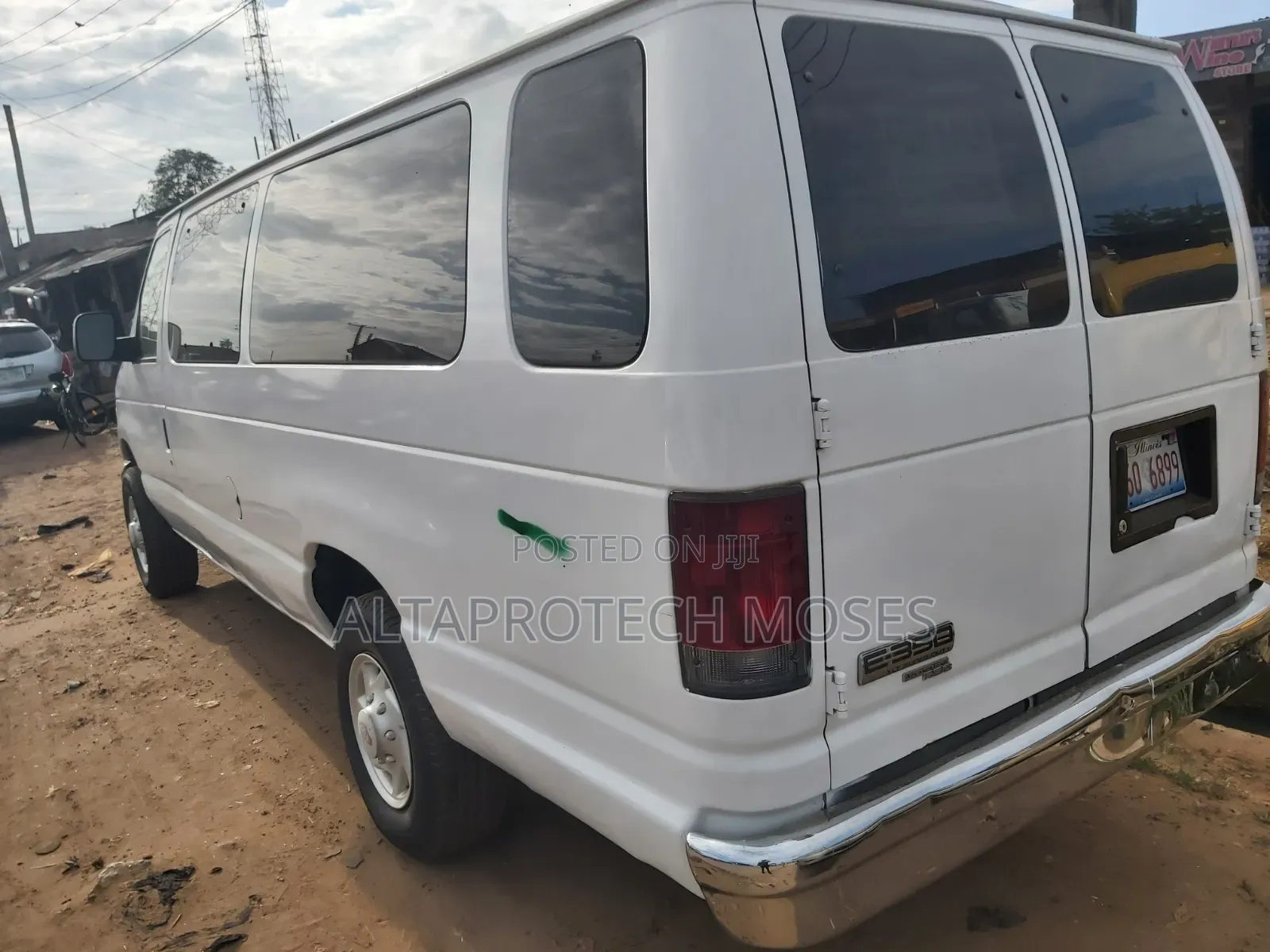 Ford E350 2007 White