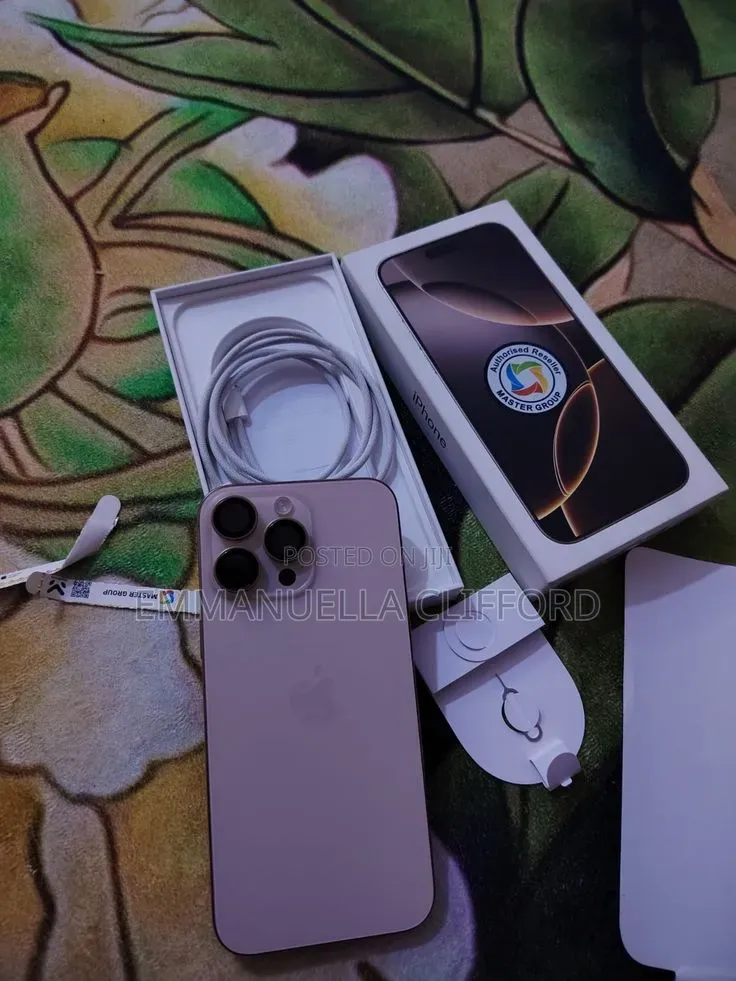 New Apple iPhone 16 Pro Max 1 TB Black