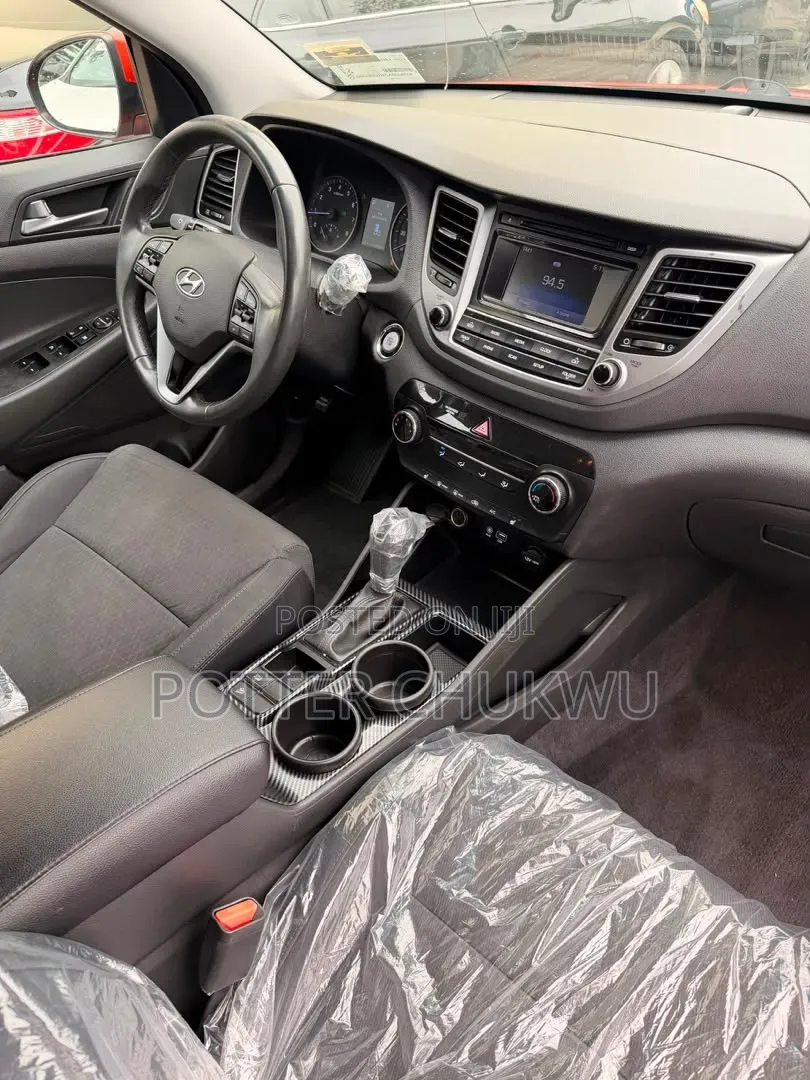 Hyundai Tucson 2017 Orange