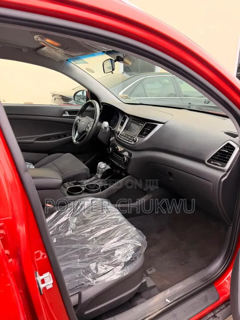 Hyundai Tucson 2017 Orange
