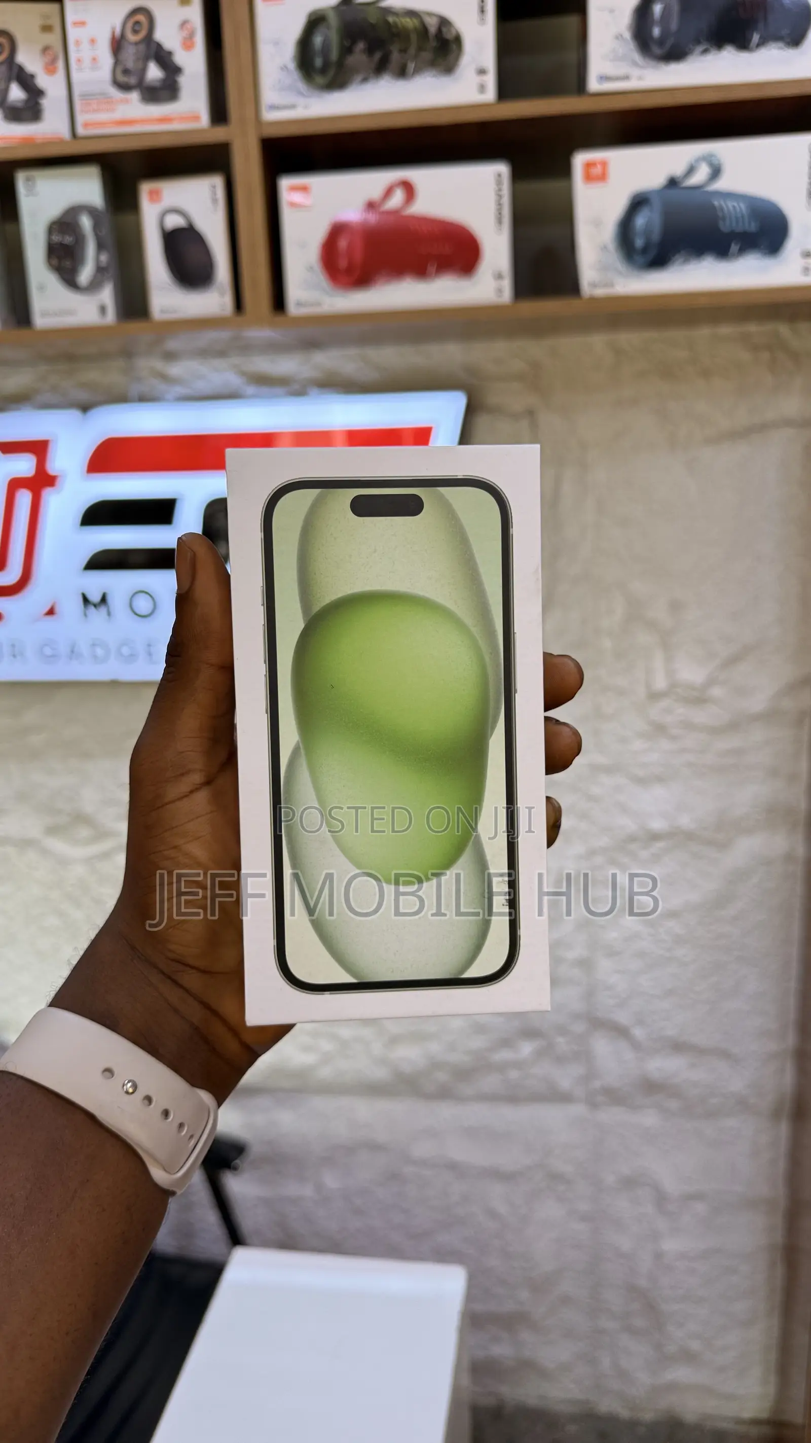 New Apple iPhone 15 256 GB Green