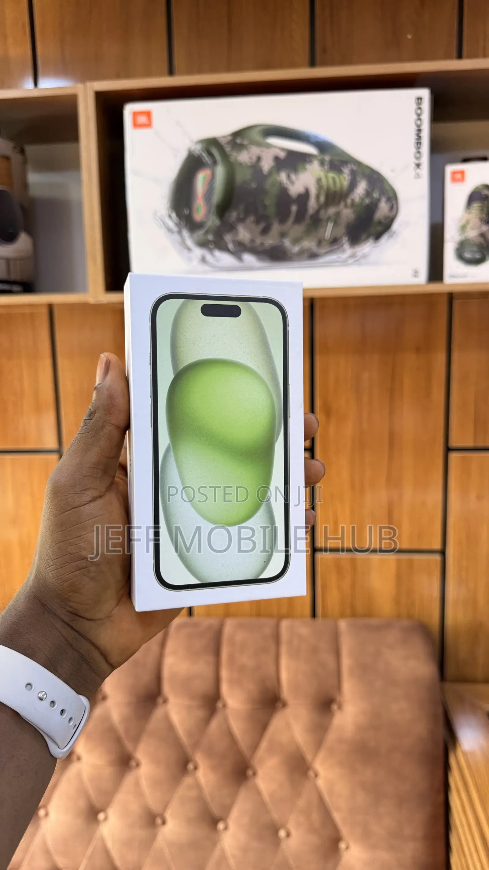 New Apple iPhone 15 128 GB Green