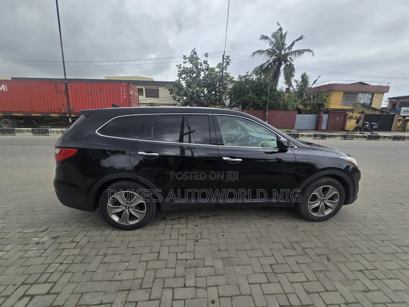 Hyundai Santa Fe GLS 4dr SUV AWD (3.3L 6cyl 6A) 2014 Black