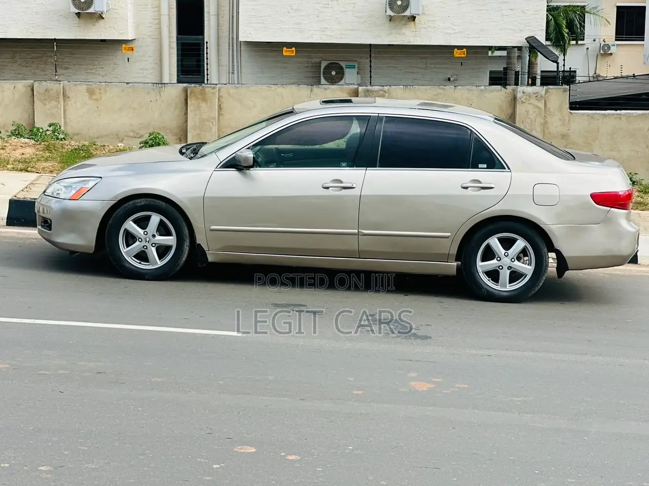 Honda Accord 2005 Gold