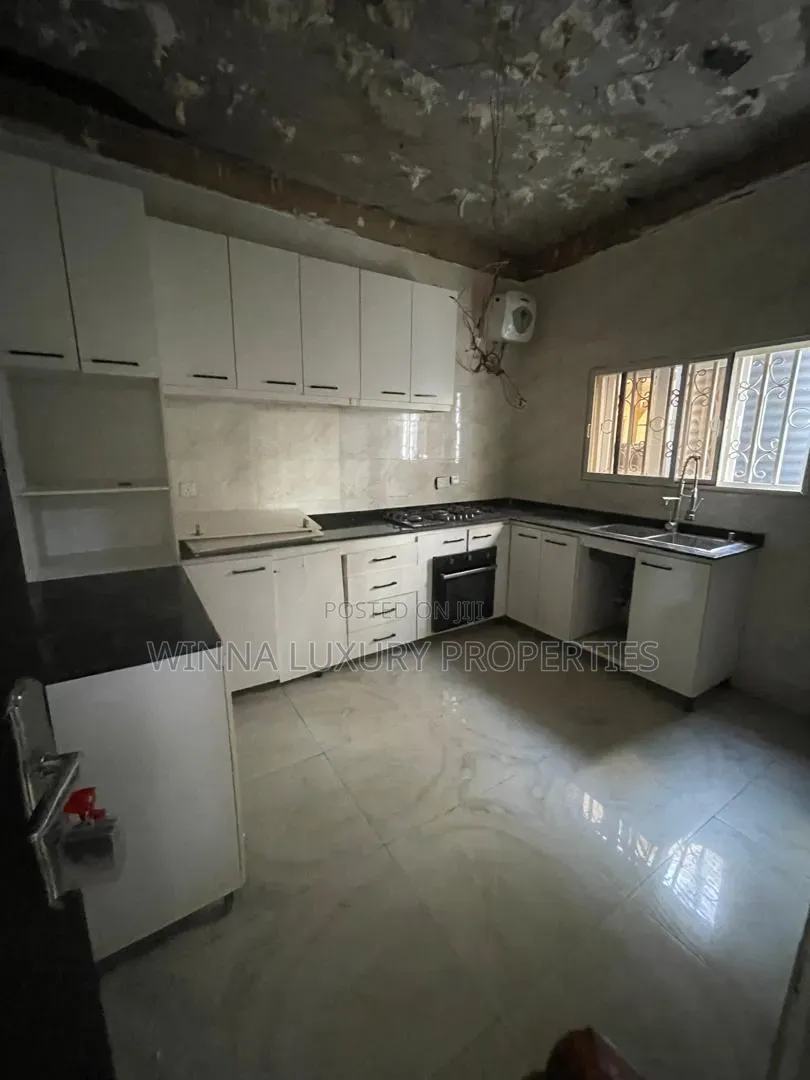 4bdrm Duplex in Jahi By Gilmor for rent