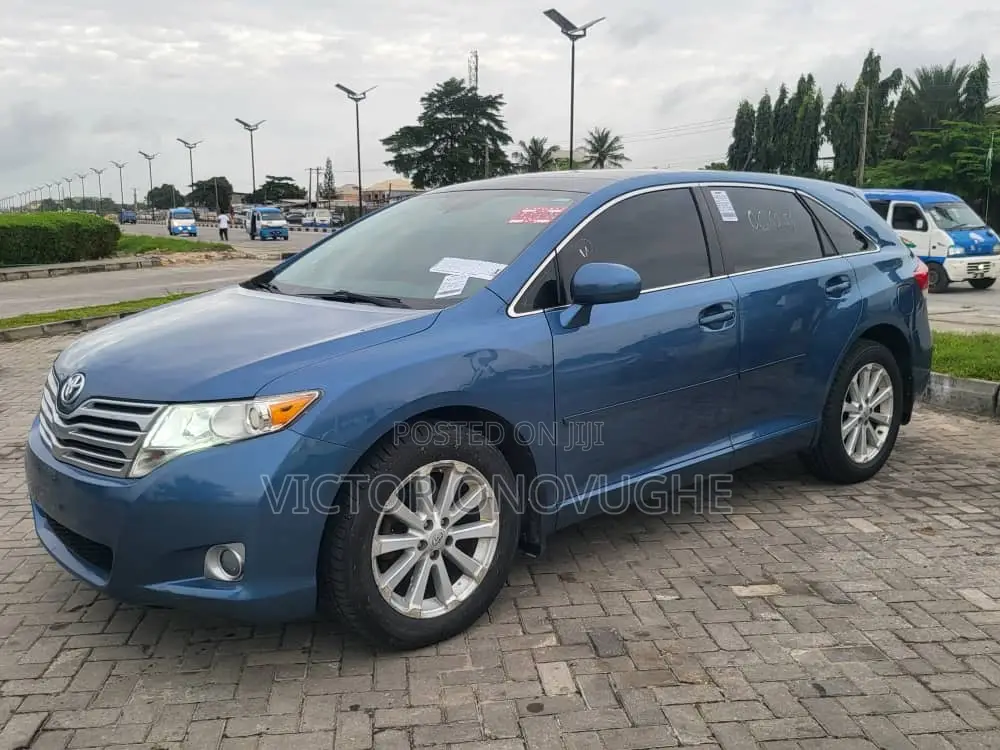 Toyota Venza AWD 2010 Blue