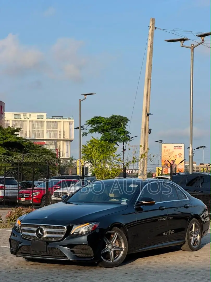 Mercedes-Benz E300 4Matic AWD Sedan (2.0L 4cyl 9A) 2017 Black