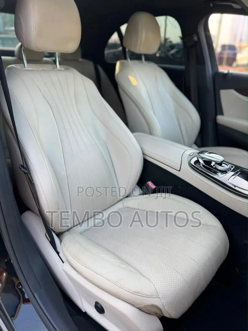 Mercedes-Benz E300 4Matic AWD Sedan (2.0L 4cyl 9A) 2017 Black