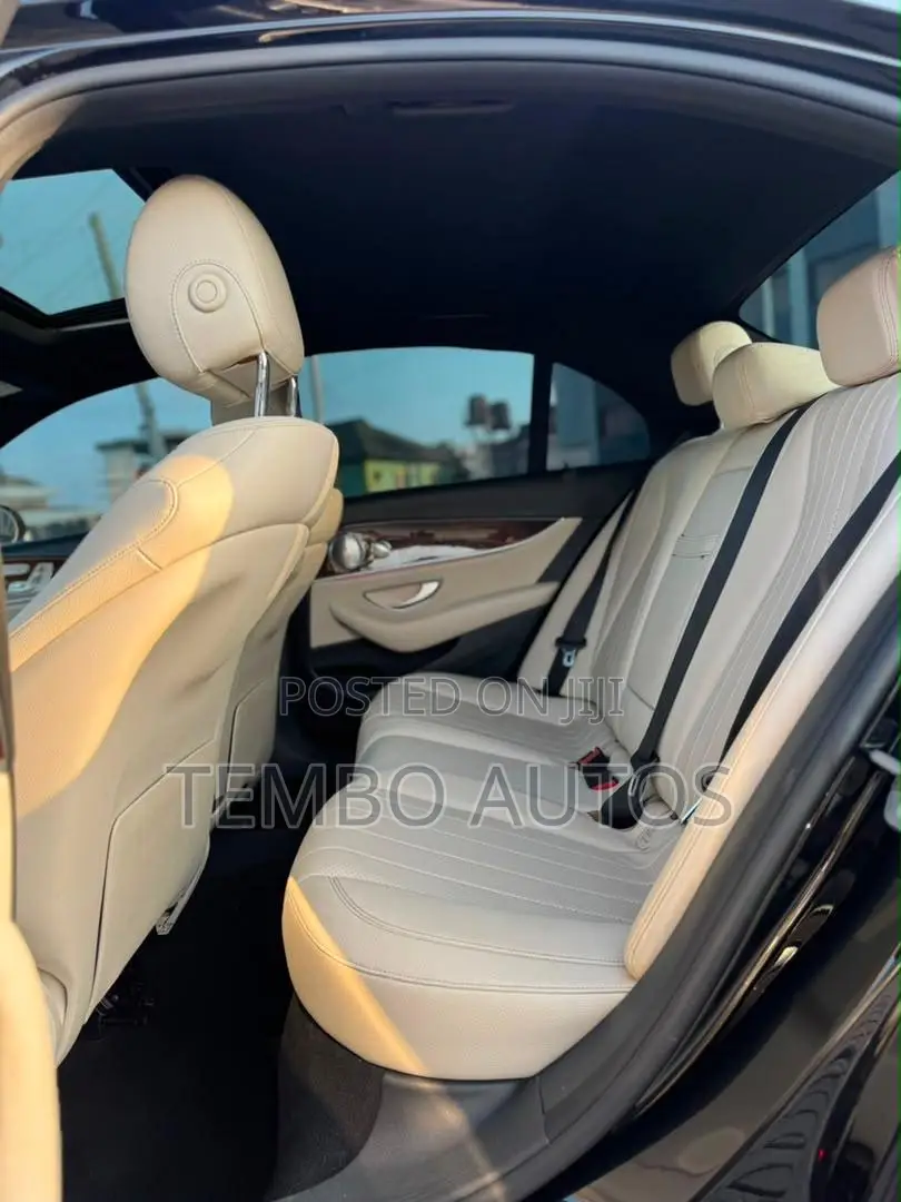 Mercedes-Benz E300 4Matic AWD Sedan (2.0L 4cyl 9A) 2017 Black