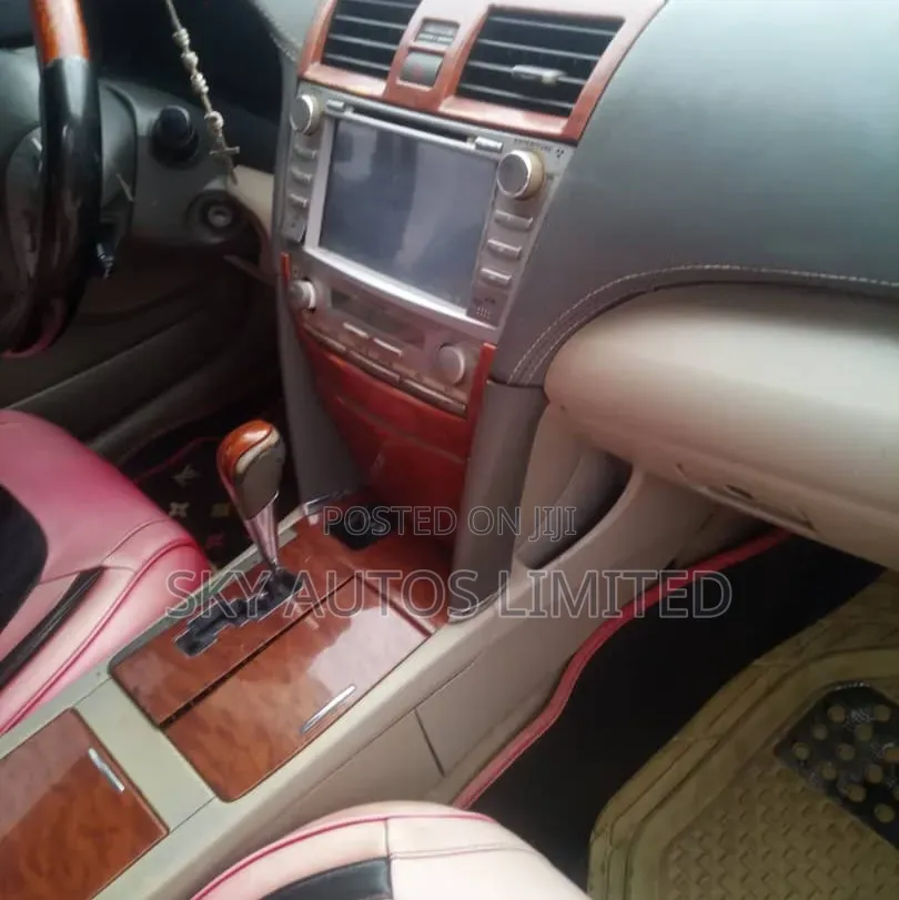 Toyota Camry LE 4dr Sedan (2.4L 4cyl 5A) 2009 Red