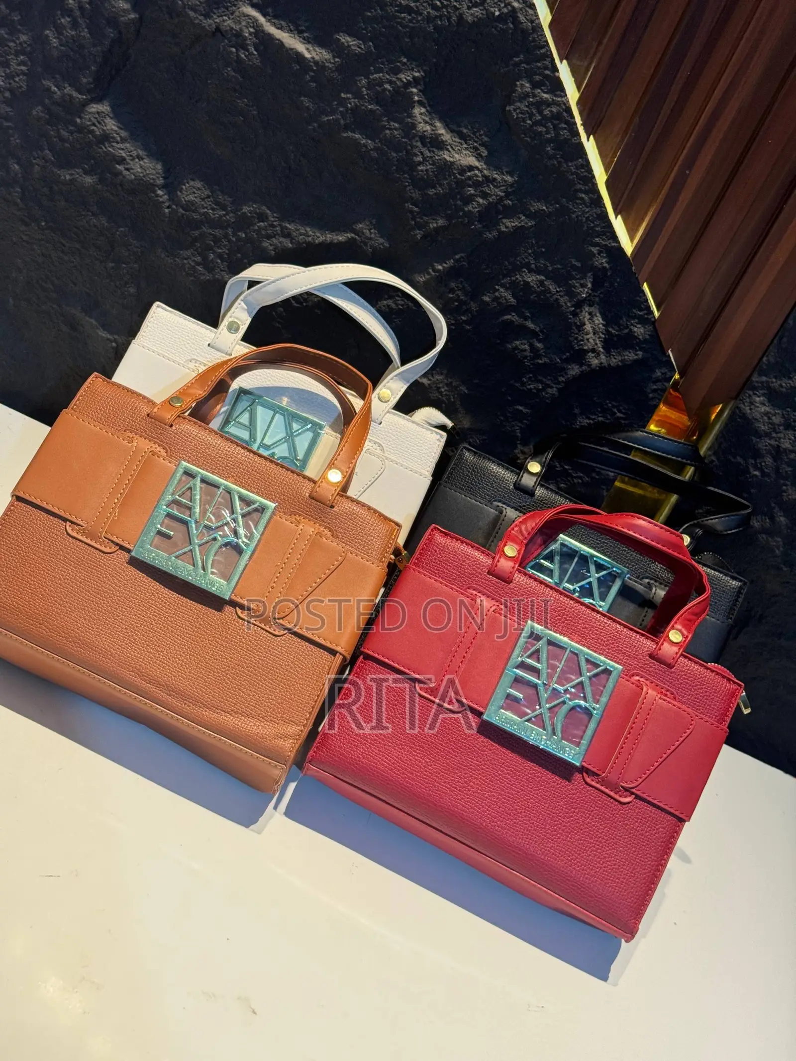 Mani Bag Black