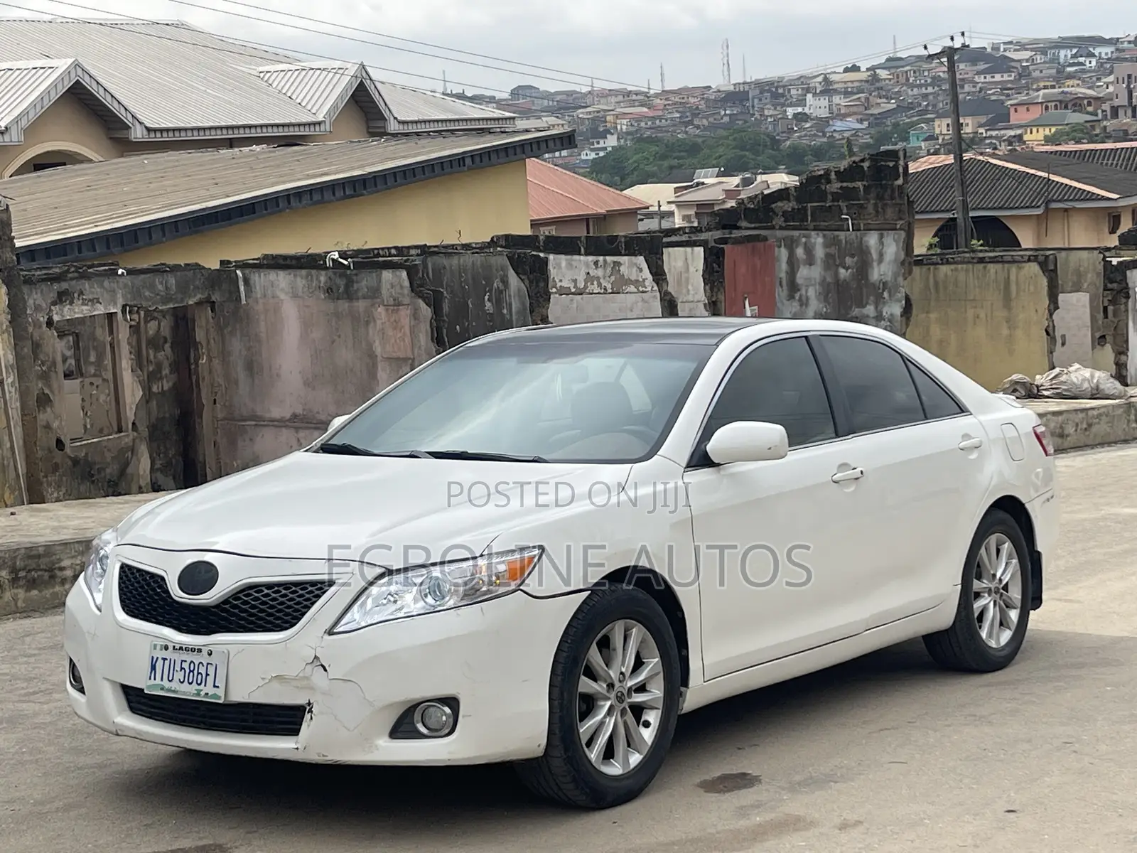 Toyota Camry XLE V6 4dr Sedan (3.5L 6cyl 6AM) 2008 White