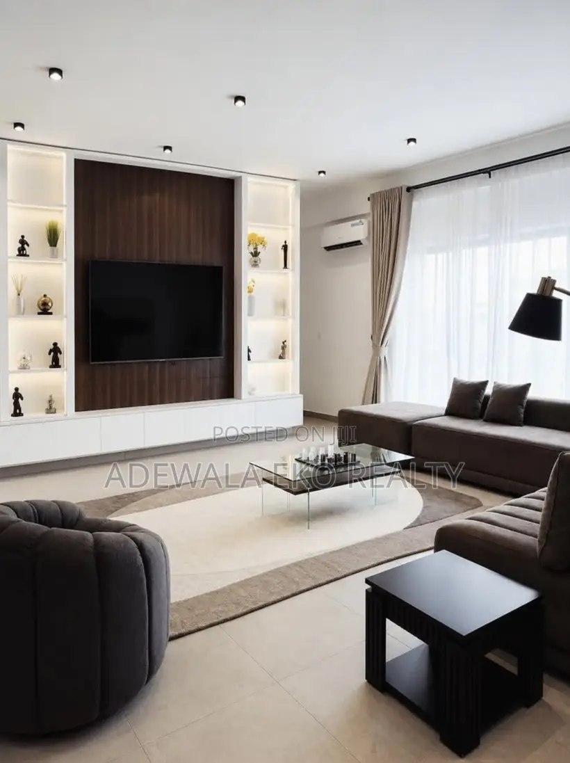 Spacious 2-3 Bedroom Shortlet in Ikate | Pool | Ps5 | 85” TV