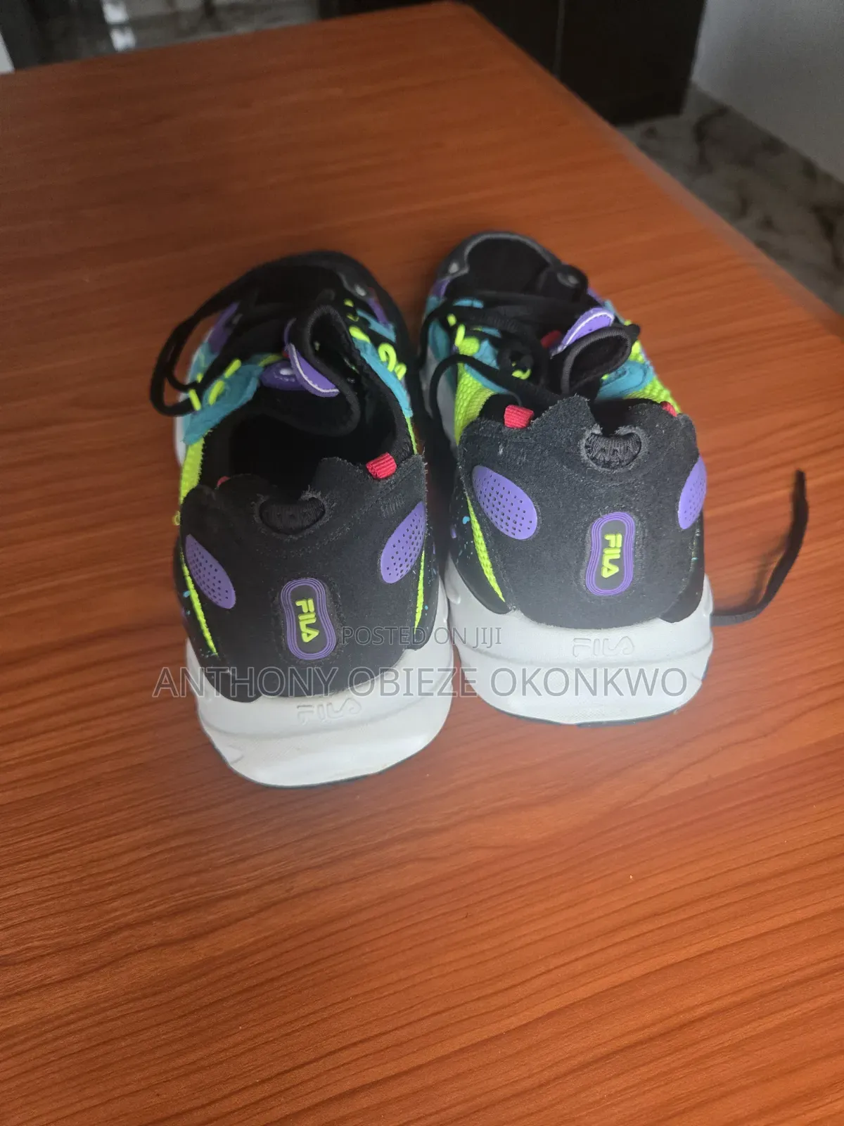 Fila V94m Sneakers