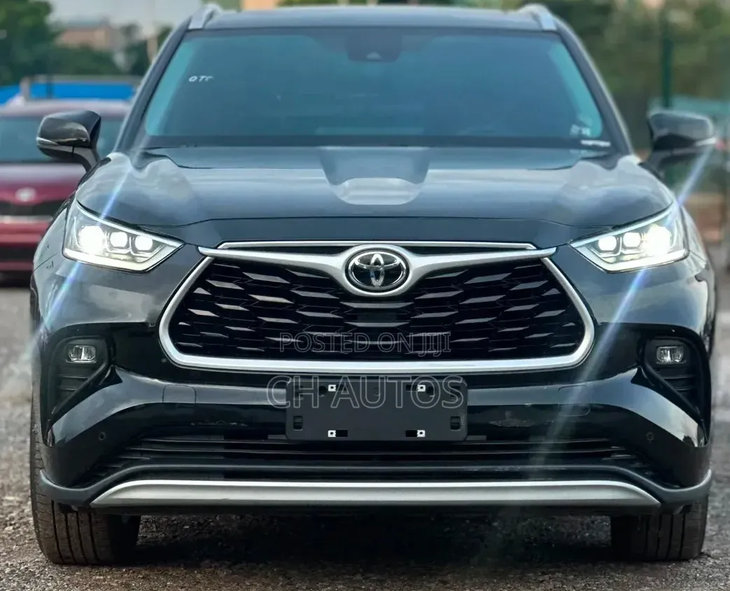 Toyota Highlander Platinum AWD 2024 Black