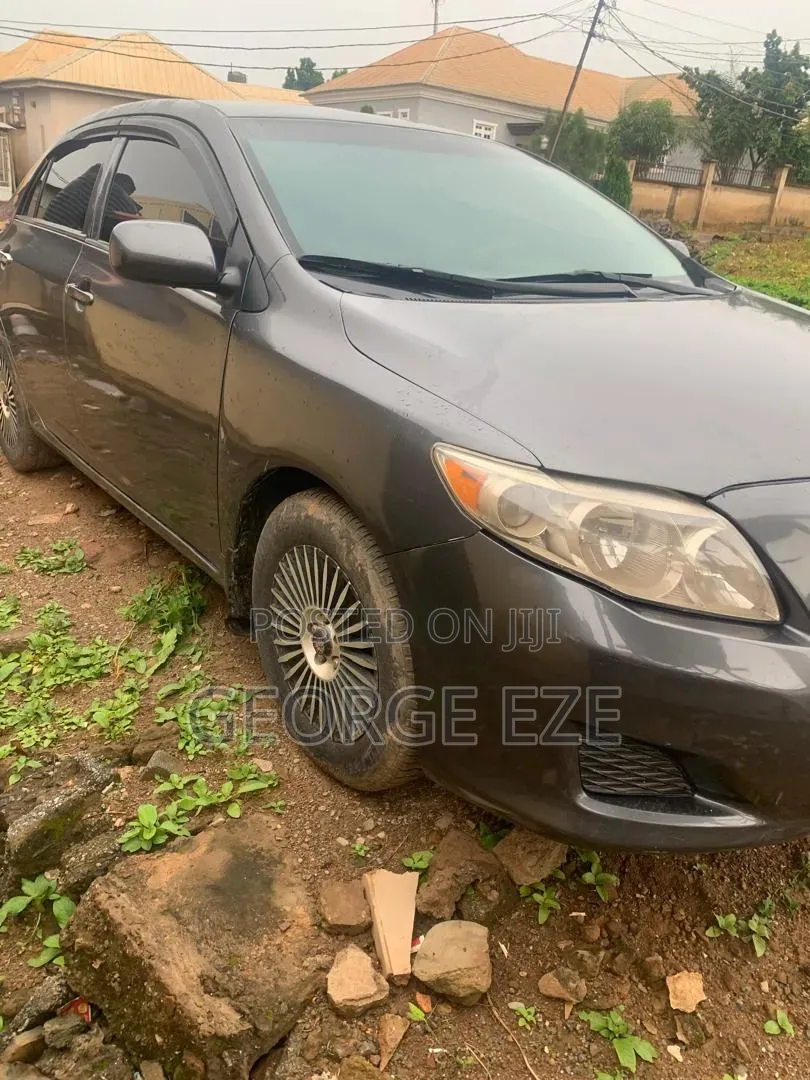 Toyota Corolla 2010 Gray
