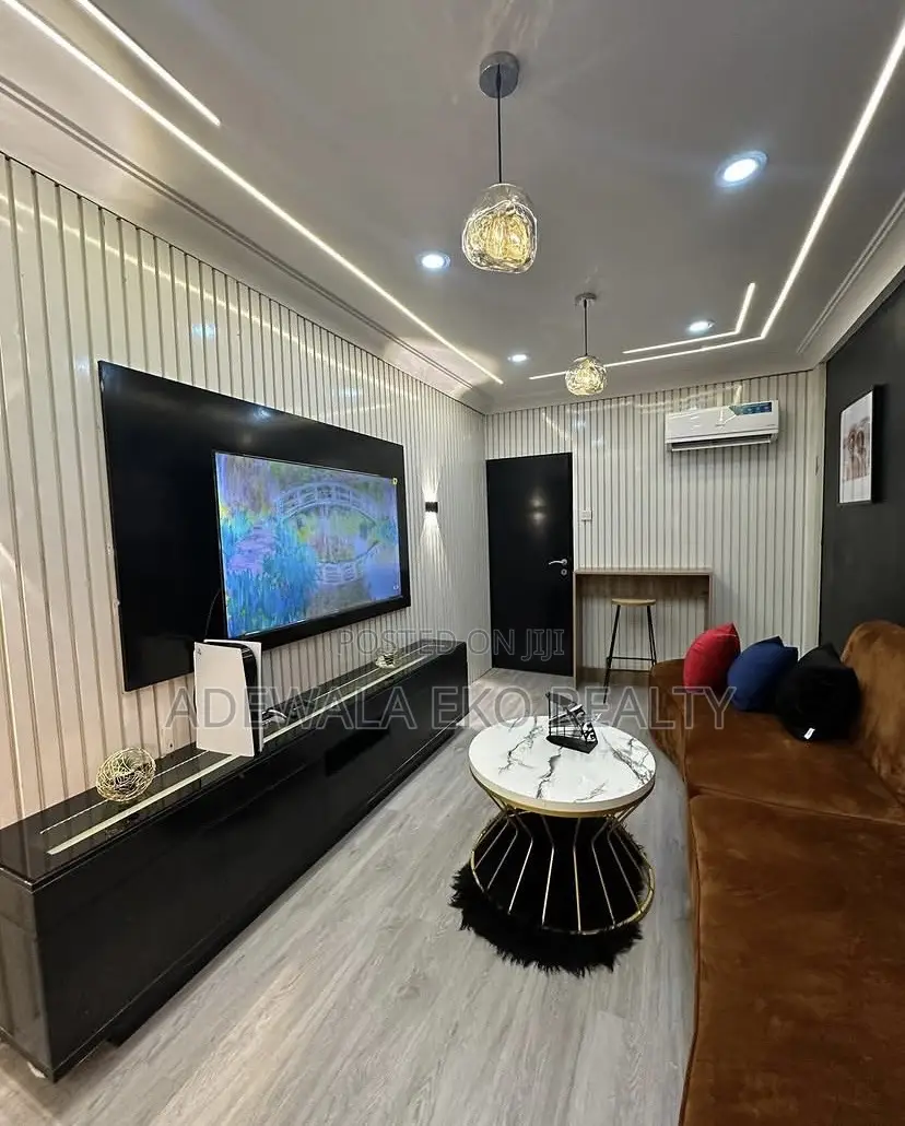 1-Bedroom Self-Compound | Lekki Phase 1 | Cinema | Ps5 | Snooker |