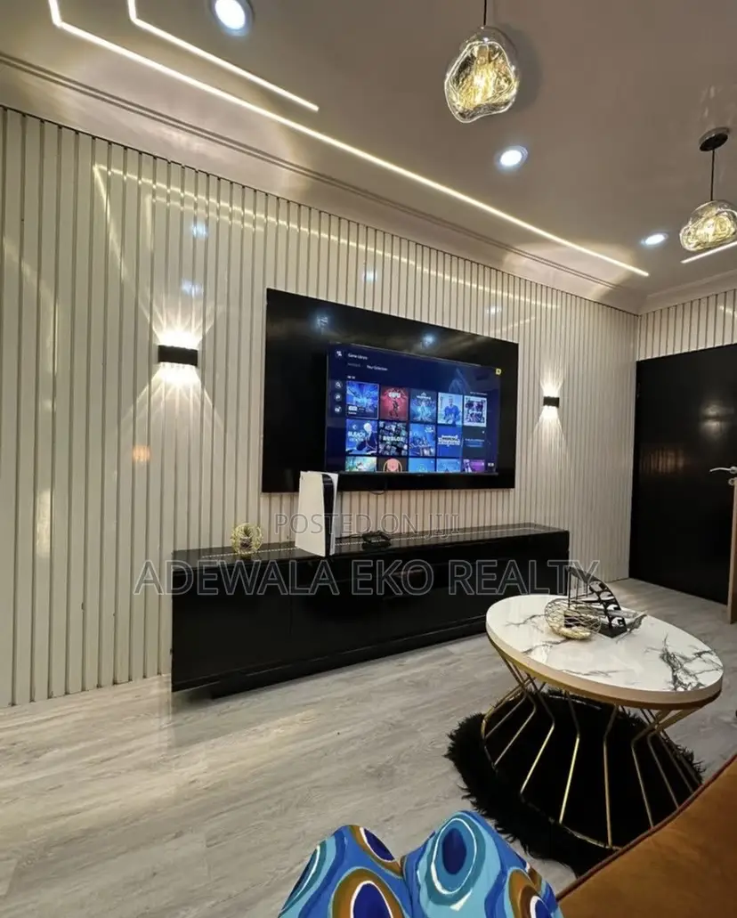 1-Bedroom Self-Compound | Lekki Phase 1 | Cinema | Ps5 | Snooker |