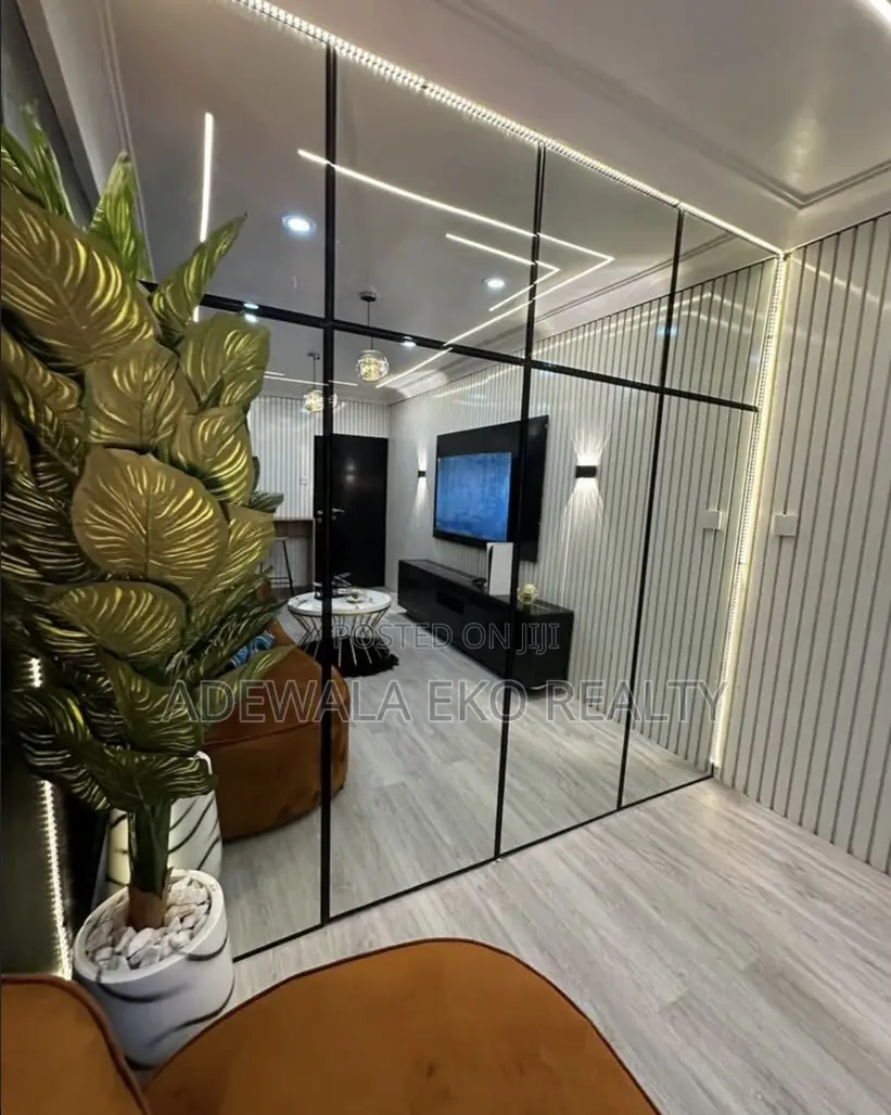 1-Bedroom Self-Compound | Lekki Phase 1 | Cinema | Ps5 | Snooker |