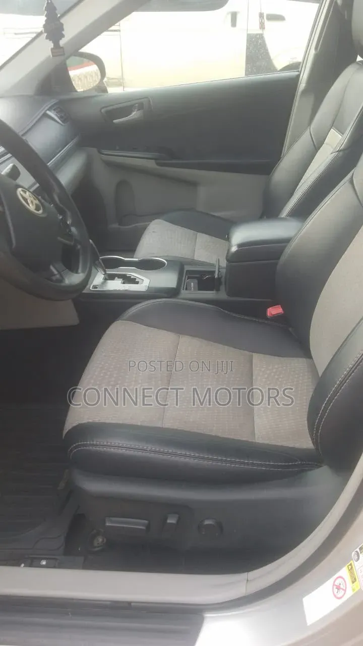 Toyota Camry 2013 Silver