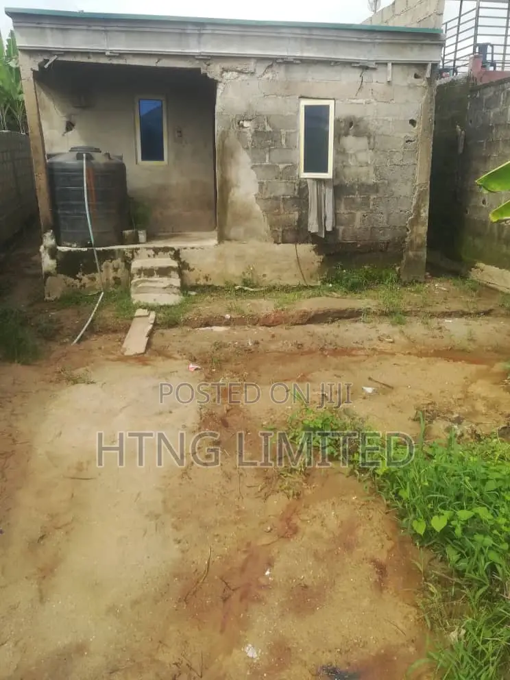 2bdrm Bungalow in Awobo, Igbogbo for sale