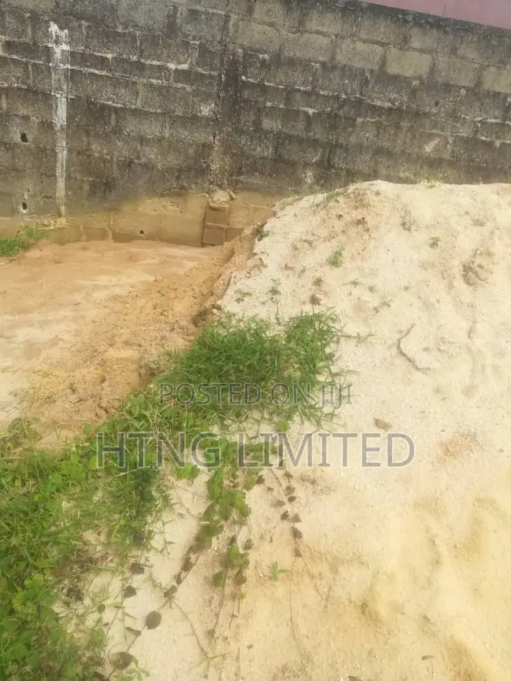 2bdrm Bungalow in Awobo, Igbogbo for sale