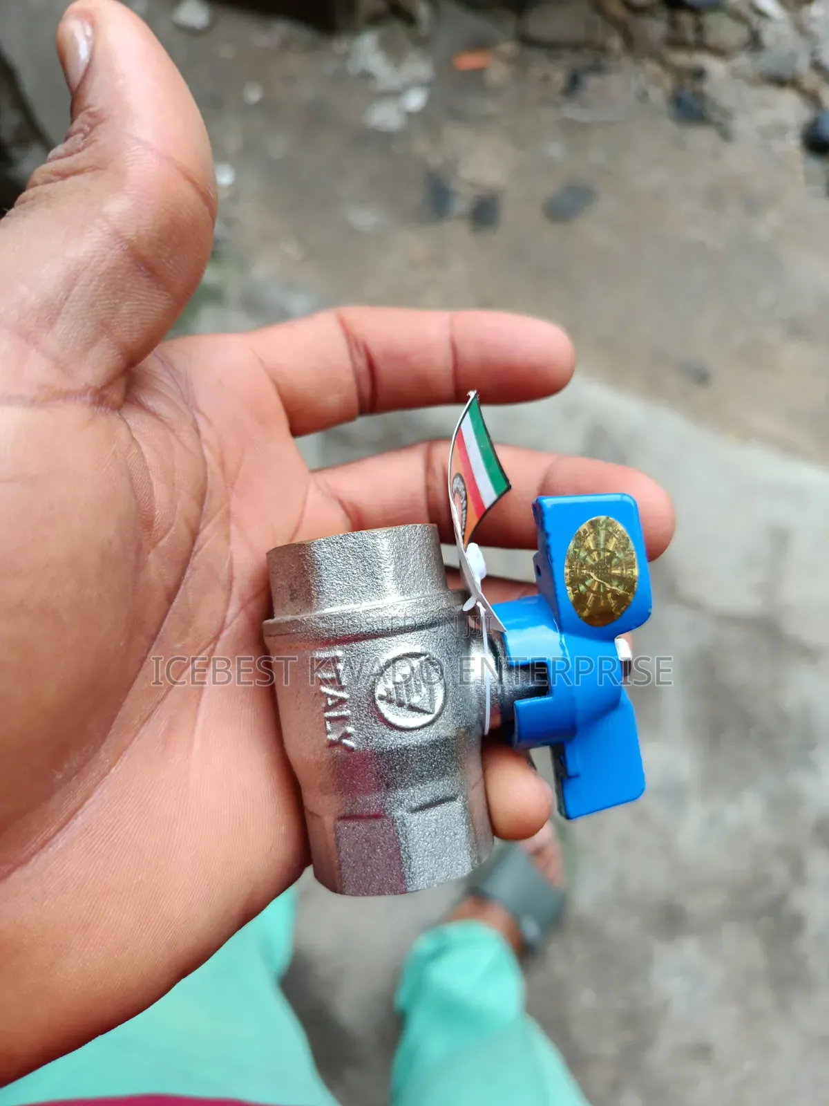 Nickel-Plated or Brass Female-Threaded Ball Valve Featuring