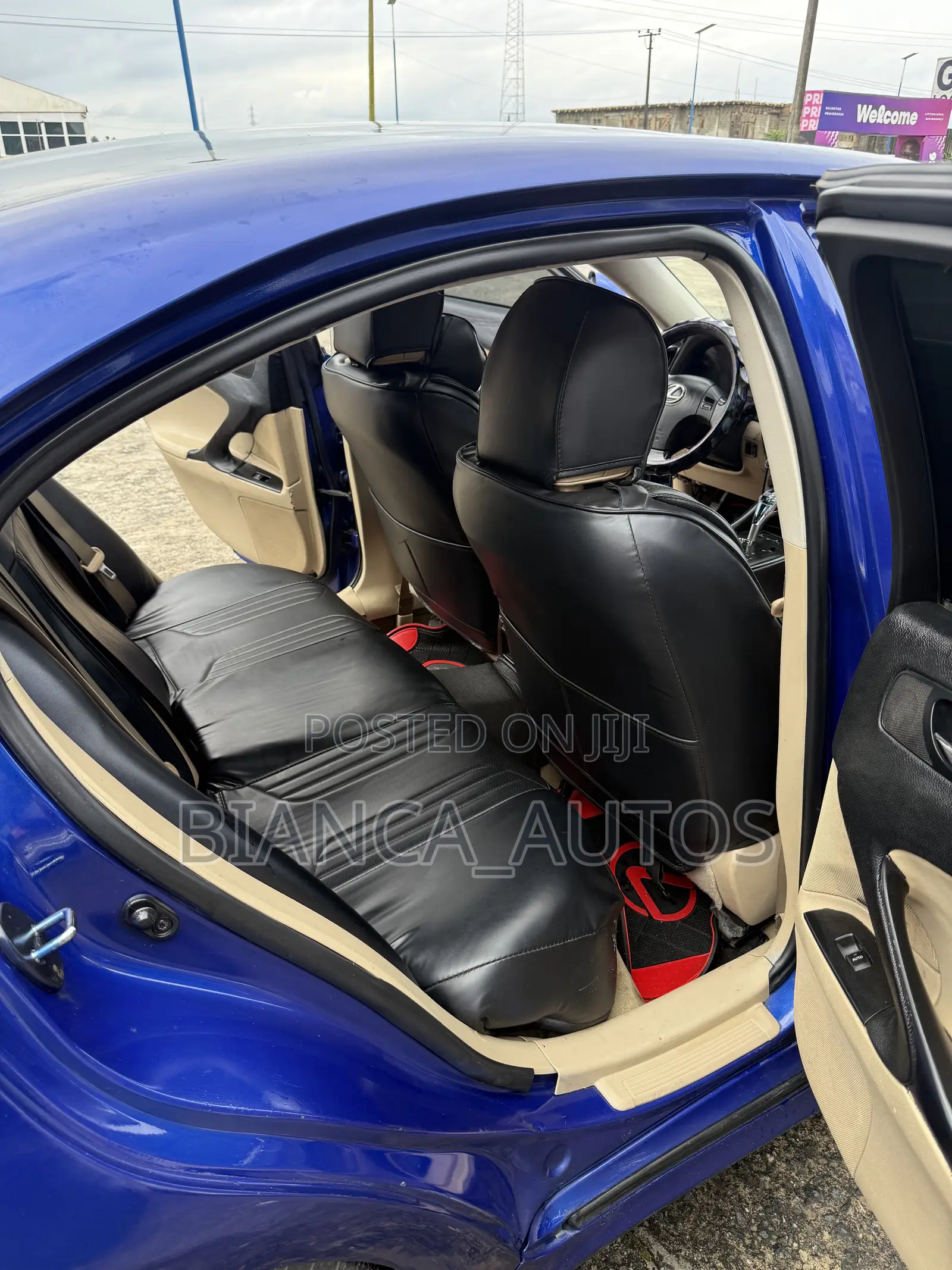 Lexus IS 2009 Blue