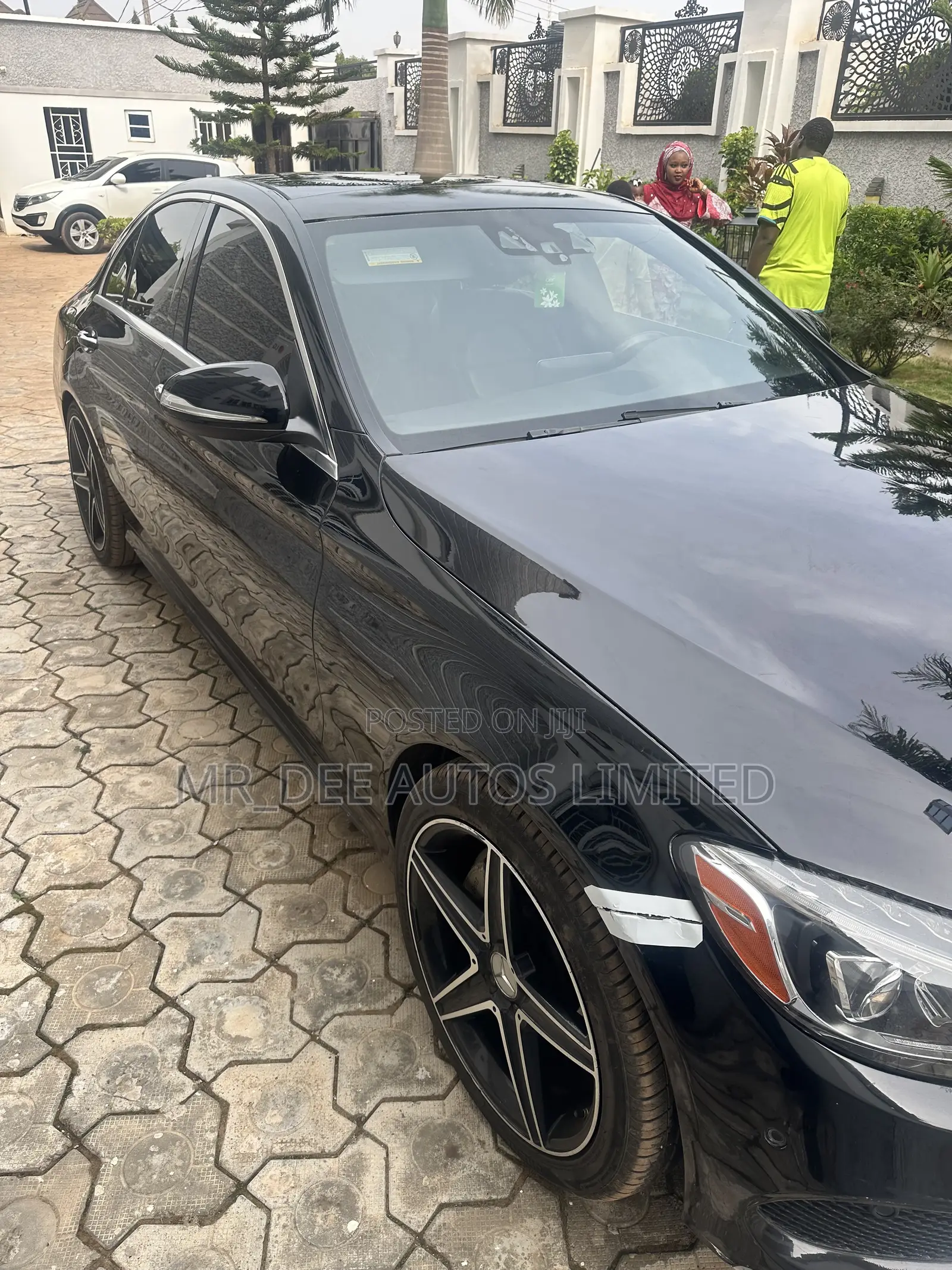 Mercedes-Benz C400 4Matic AWD Sedan (3.0L V6 7A) 2015 Black