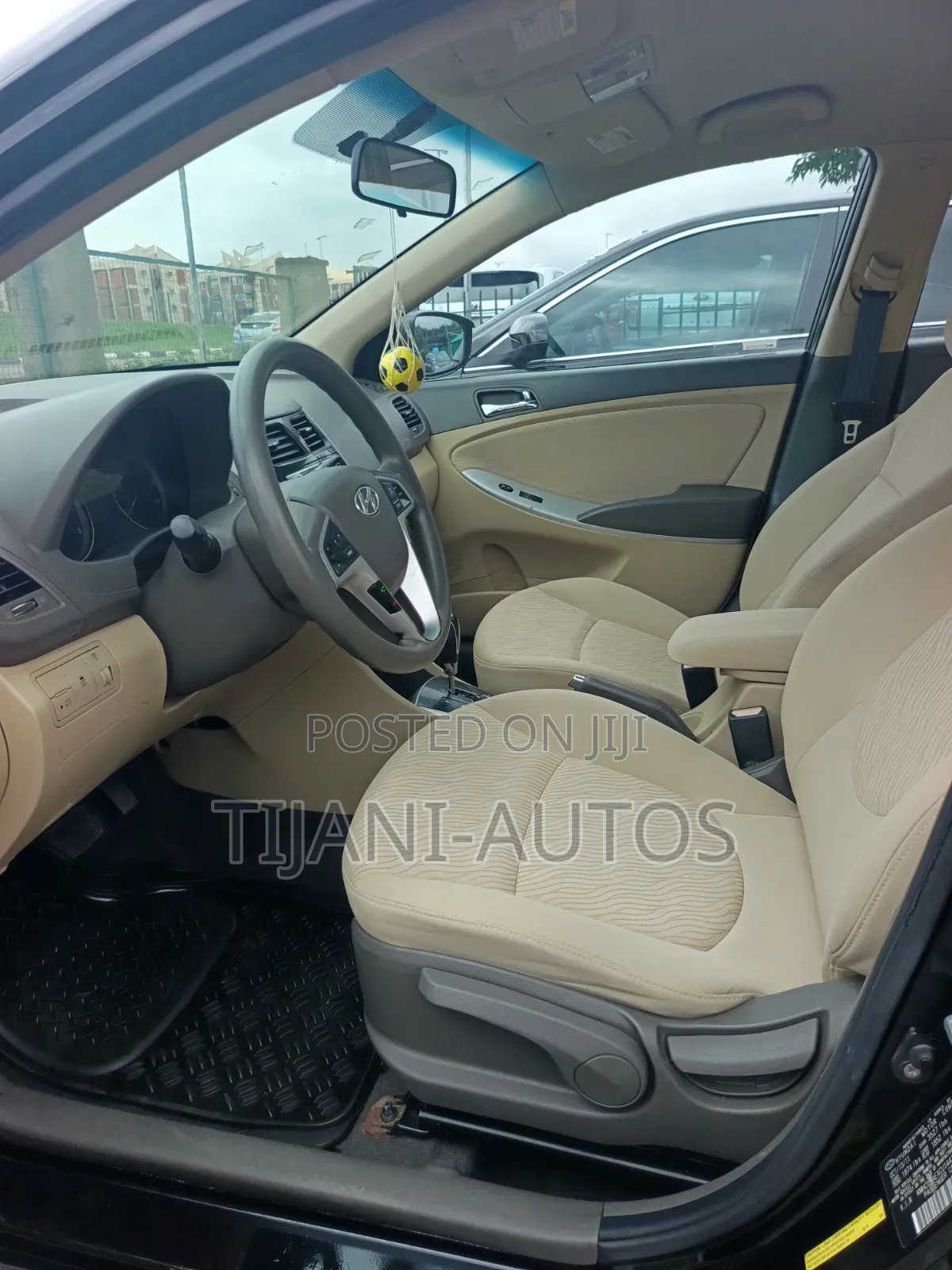 Hyundai Accent 2012 Black
