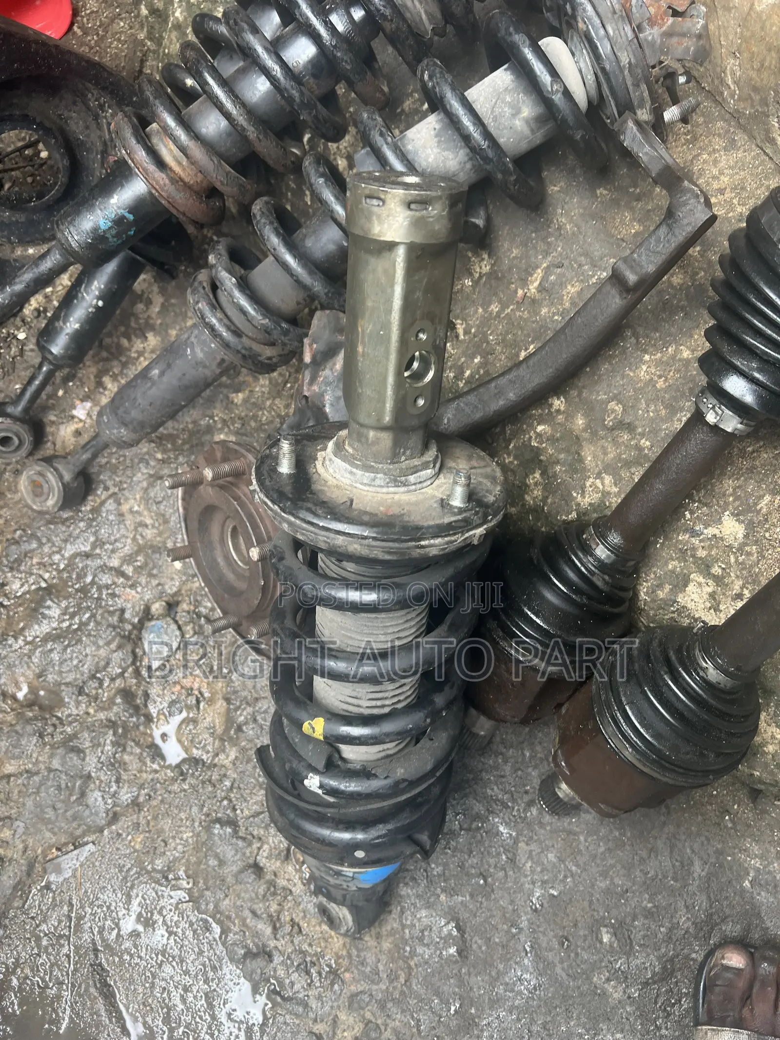 Front Shock Infinity QX56 2015 Model Oil One