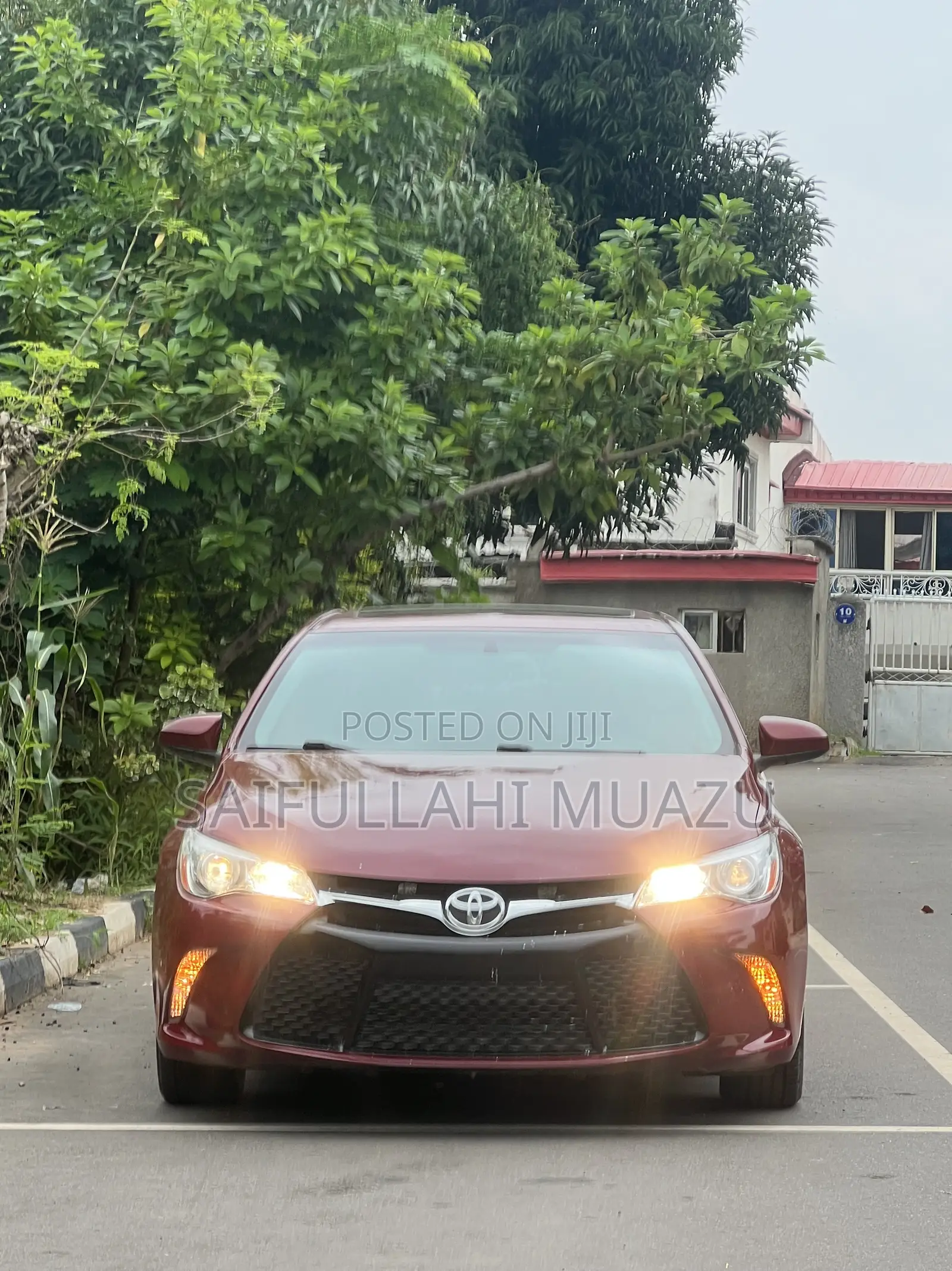 Toyota Camry SE w/Special Edition Pkg (2.5L 4cyl 6A) 2016 Red